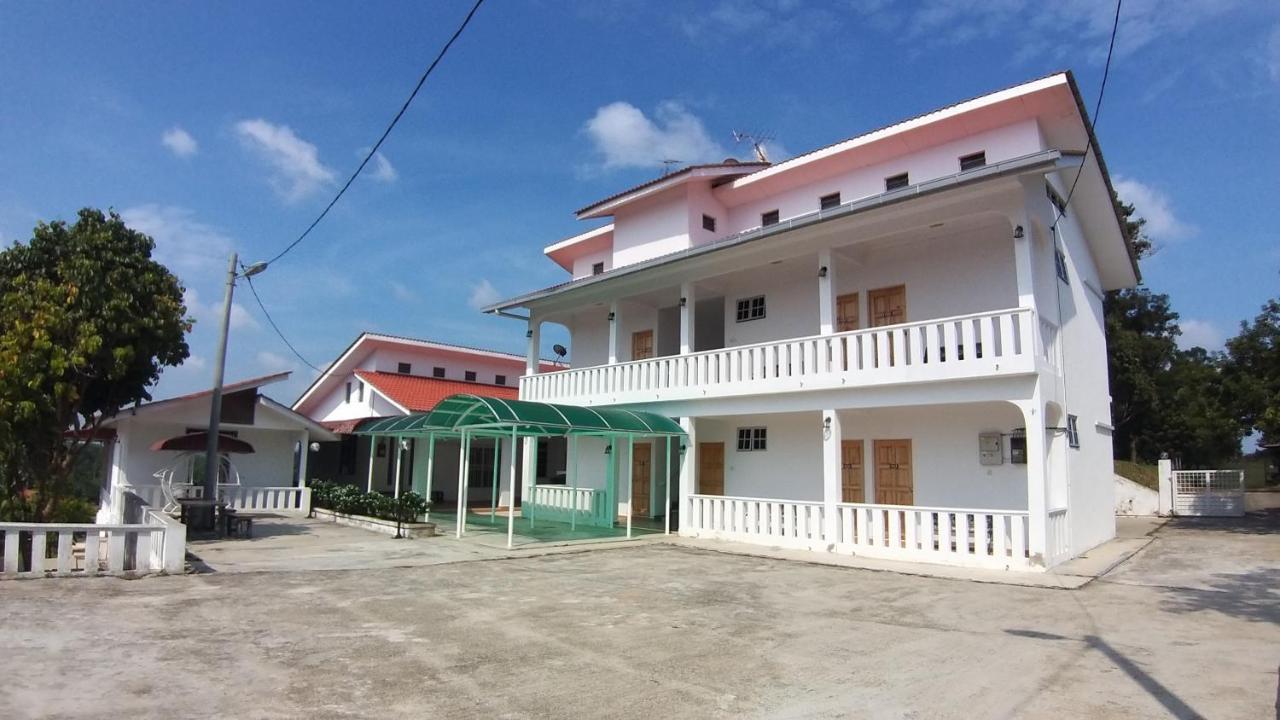 Seri Dusun Sepang Homestay&Event Space Luaran gambar