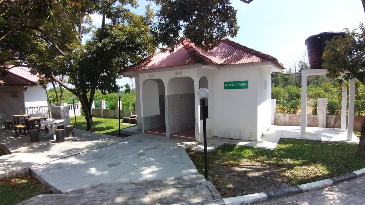 Seri Dusun Sepang Homestay&Event Space Luaran gambar