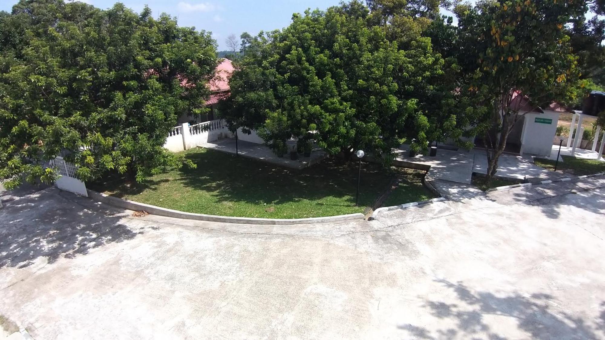 Seri Dusun Sepang Homestay&Event Space Luaran gambar